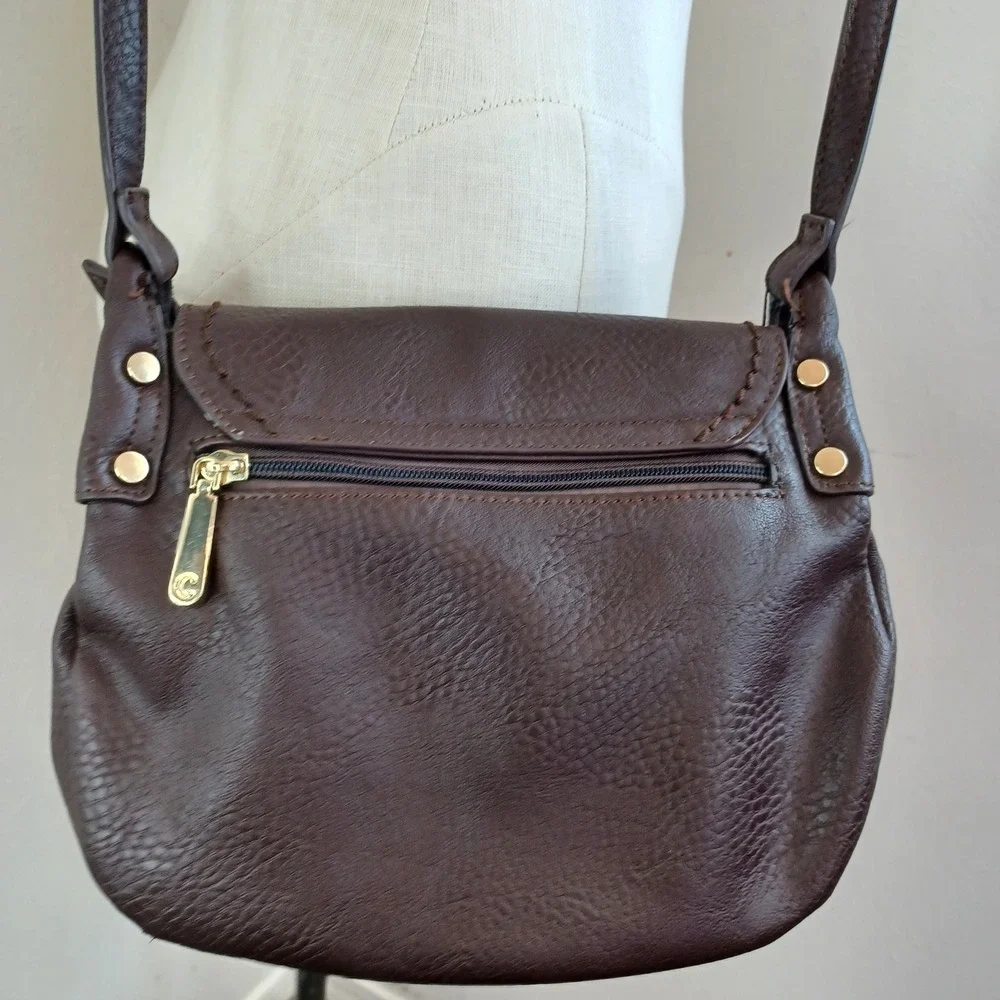 Charming Charlie Brown Pebbled Vegan Leather Saddle Crossbody Bag Whipstitch